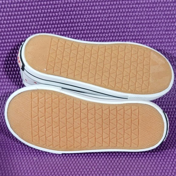 New Peanuts Snoopy Hearts Lace-Up Canvas Kids Sneakers - Picture 7 of 7